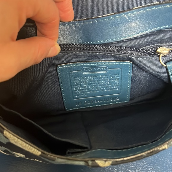 Coach Signature Blue Navy Shoulder Bag - Picture 5 of 10